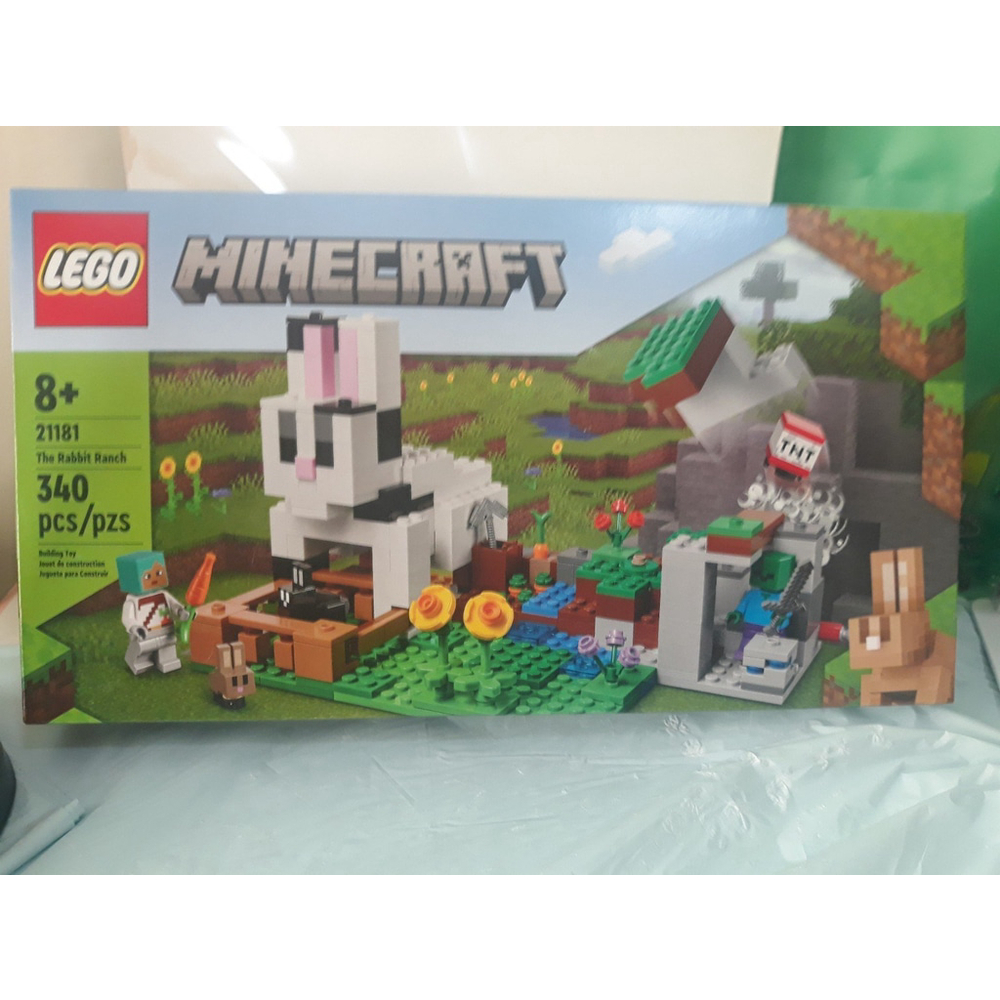 LEGO Minecraft The Rabbit Ranch 21181.